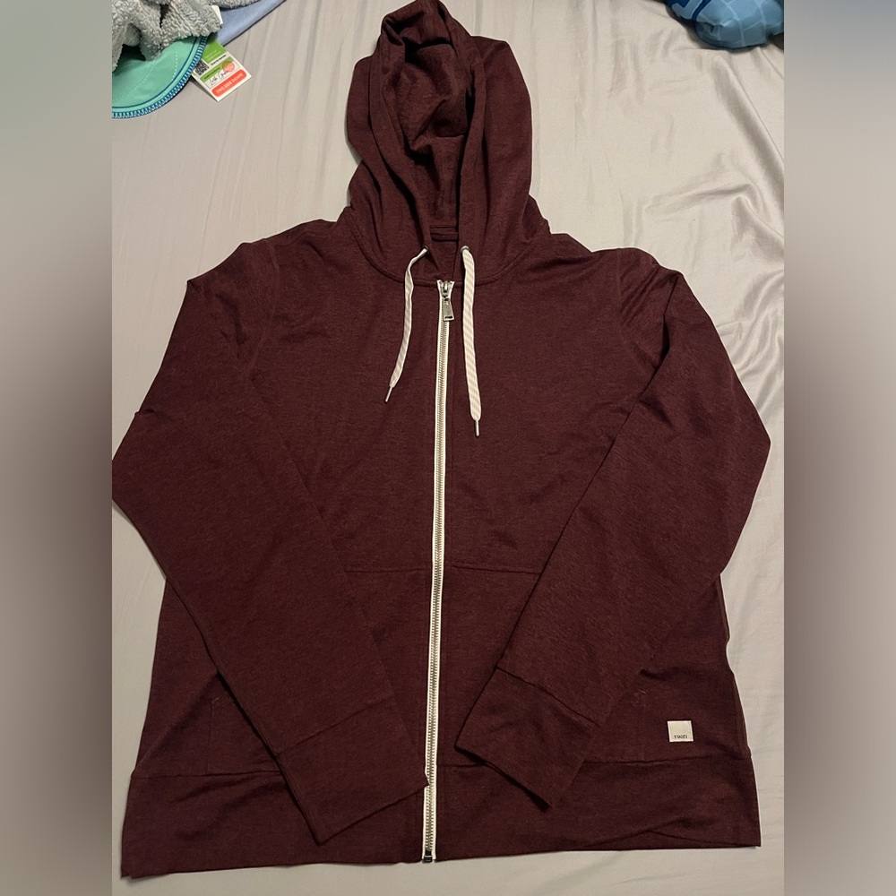 Vuori Performance Hoodie- Ruby Heather- Large
